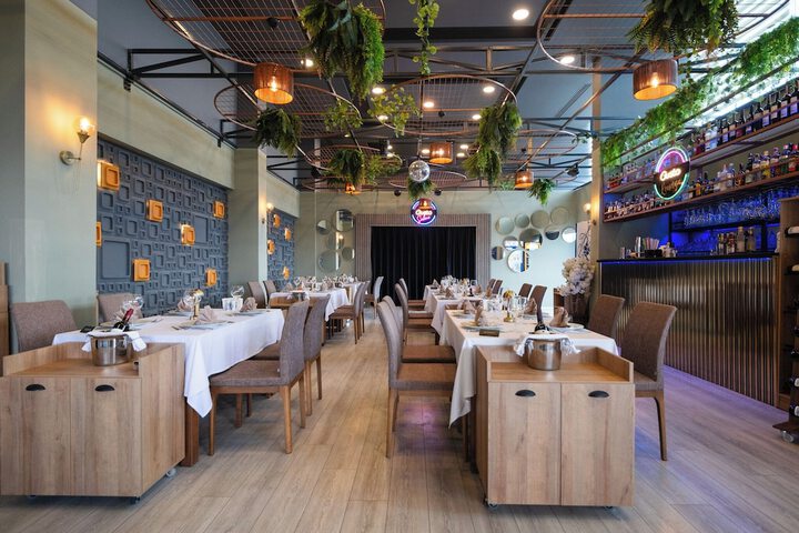Dining 64 of 79
