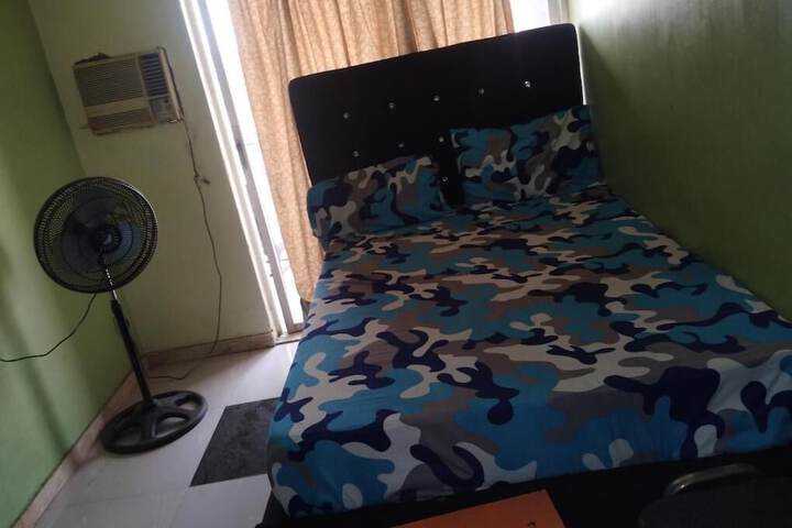 Room 15 of 27