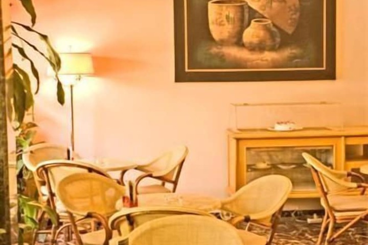 Dining Photos