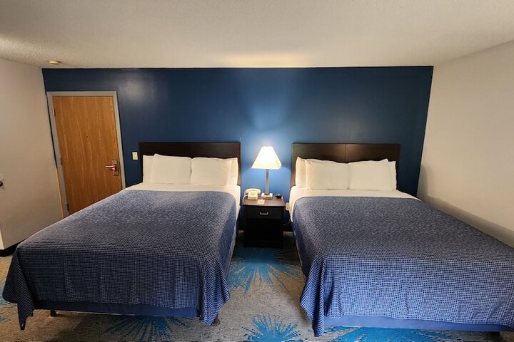 Room 15 of 80