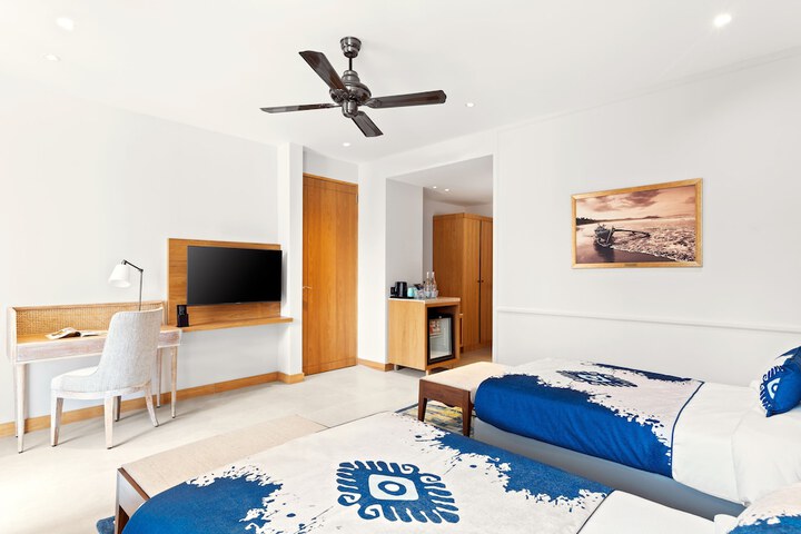 Room 8 of 31