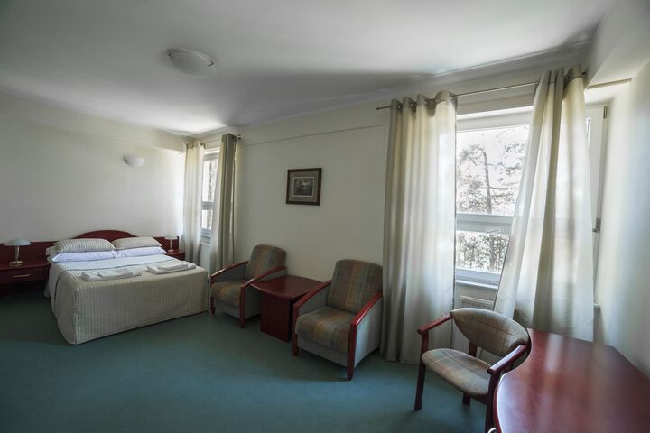 Room 56 of 64