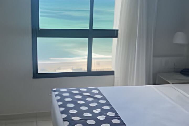 Room 2 of 137