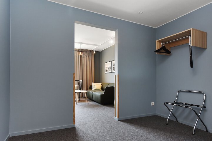 Room 17 of 71