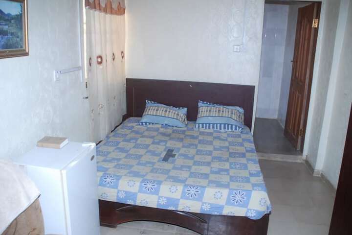 Room 14 of 14
