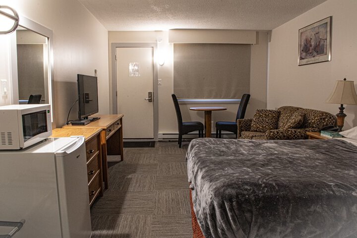 Room 15 of 63