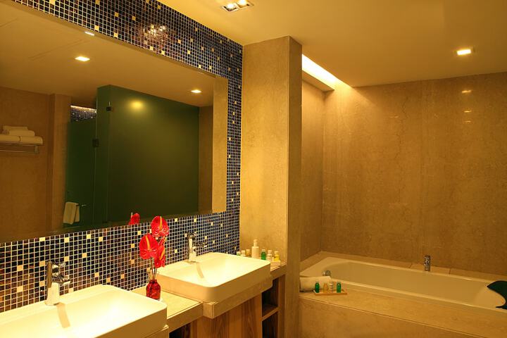 Clean Restrooms