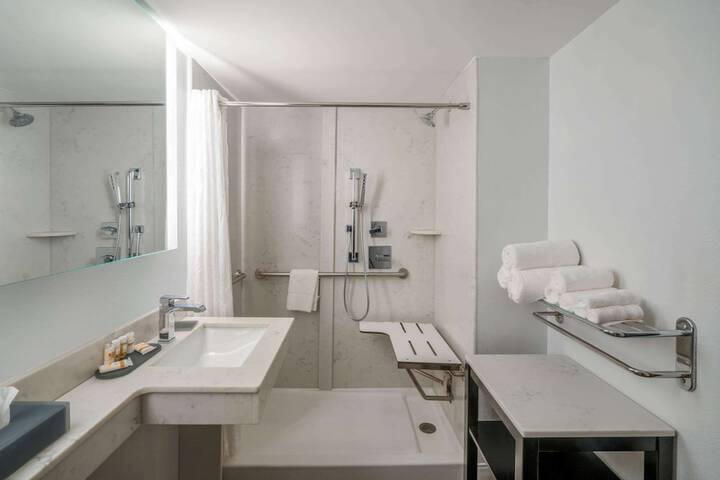 Bathroom shower