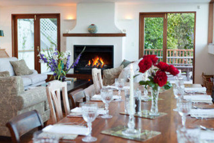 Dining 10 of 48