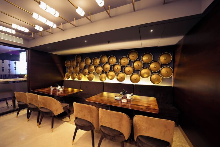 Dining 36 of 87