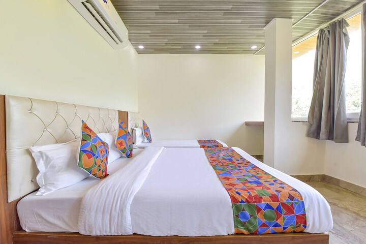 Room 14 of 36