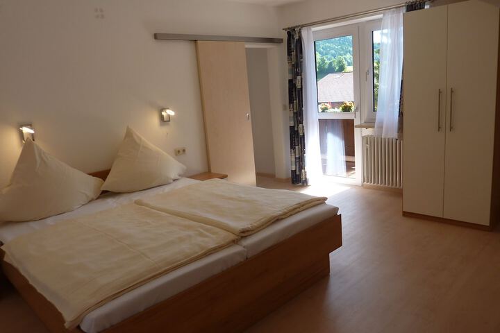 Room 14 of 68