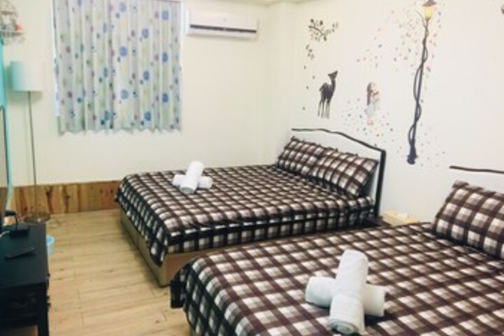 Room 48 of 57