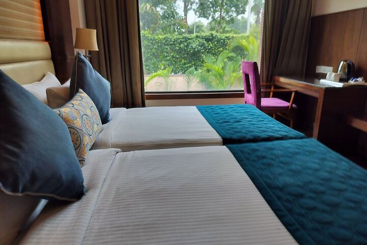 Room 26 of 84