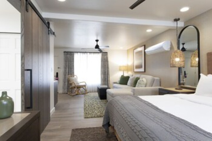 Room 71 of 82