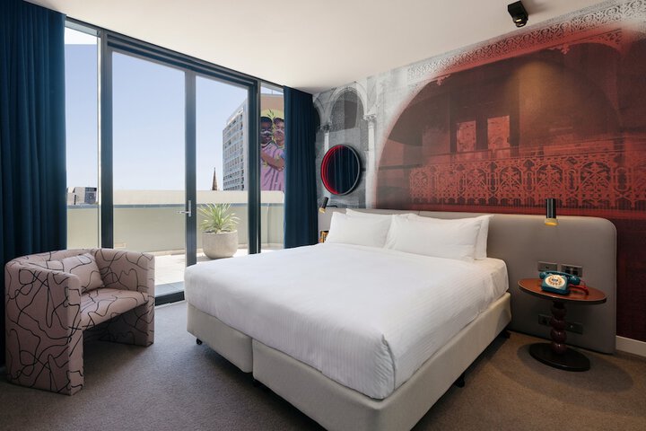 Room 14 of 74