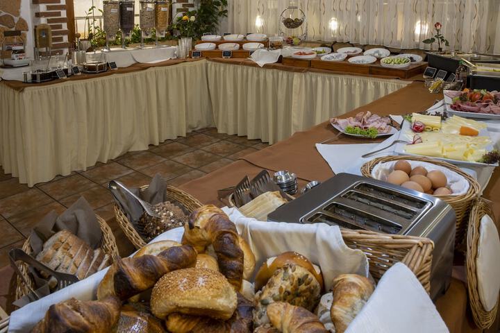 Breakfast/Coffee Service 63 of 69