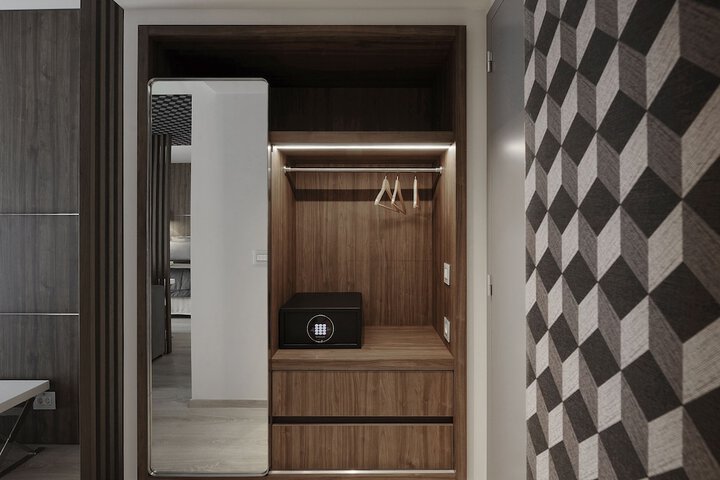 Room 35 of 52
