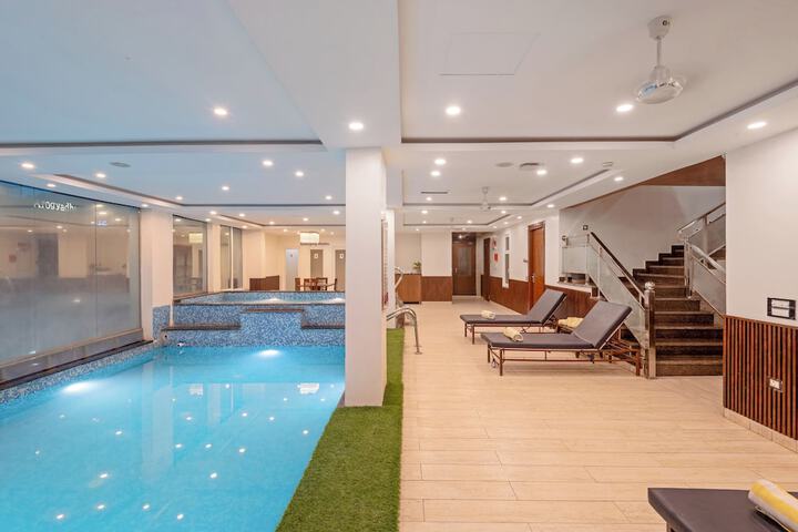 Pool 55 of 109