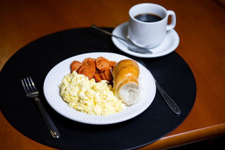 Breakfast/Coffee Service 52 of 71
