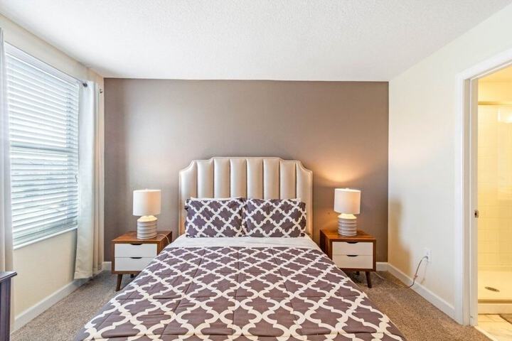 Room 48 of 216