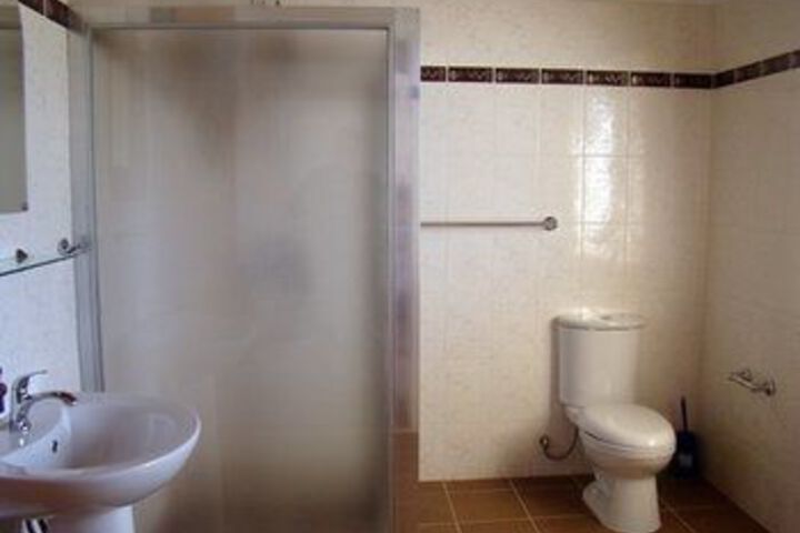 Room 4 of 36