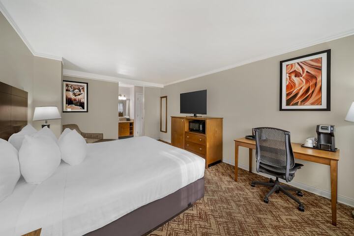 Room 9 of 91