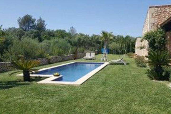 Pool 19 of 24
