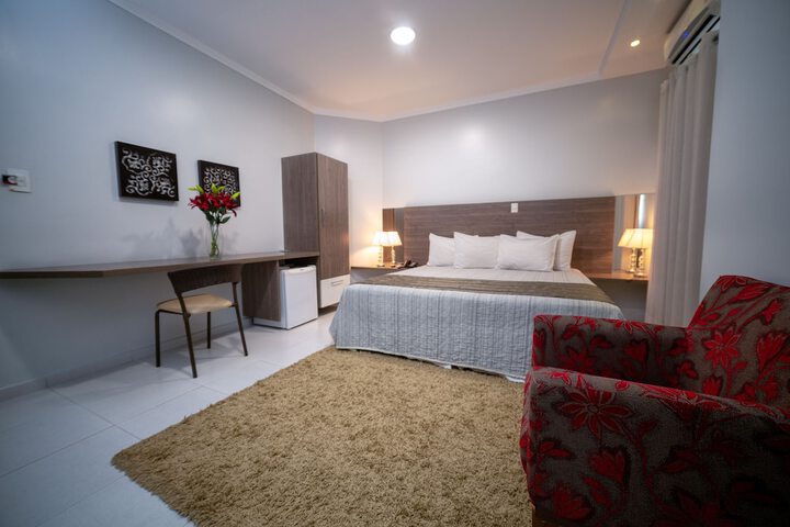 Room 22 of 48