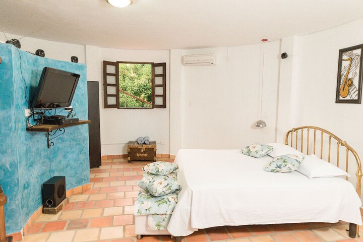 Room 14 of 94