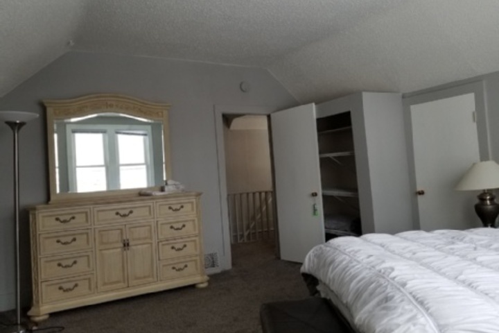 Room 48 of 132