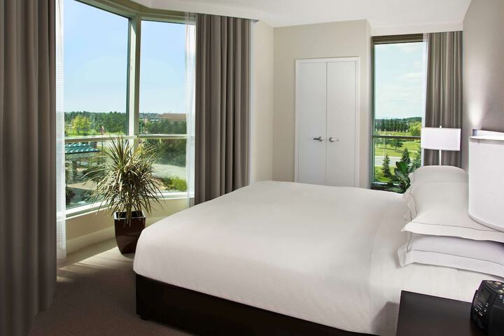 1 King Bed 1 Bedroom Presidential Suite (27 of 39)