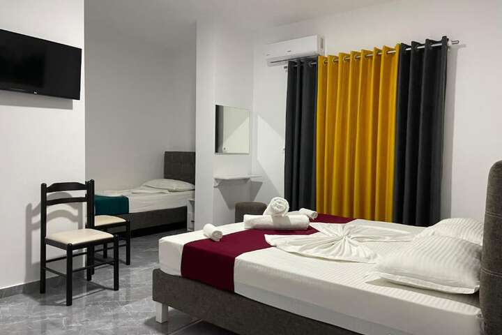 Room 18 of 30