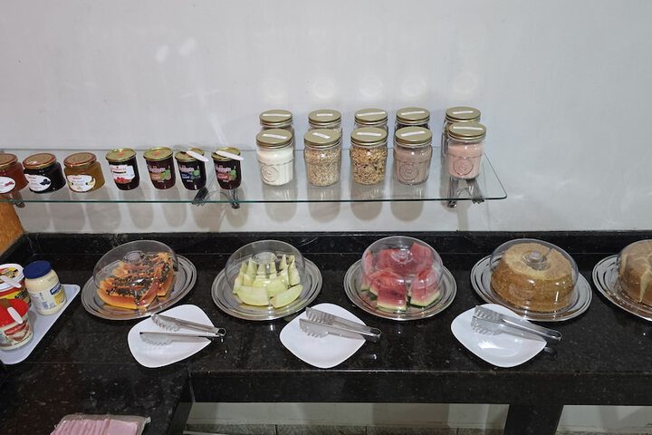 Dining 7 of 10