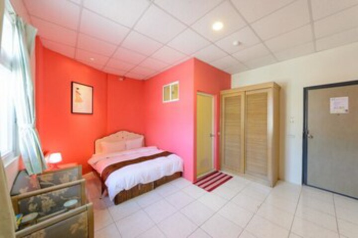 Room 16 of 24