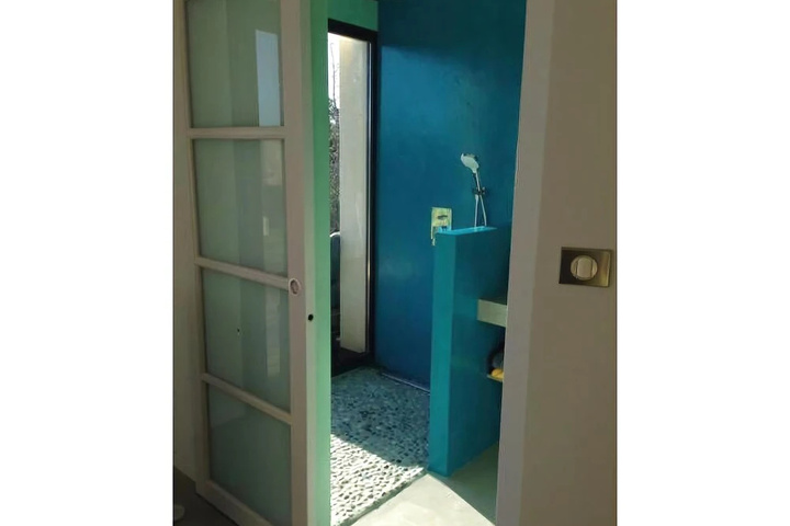 Room 9 of 19