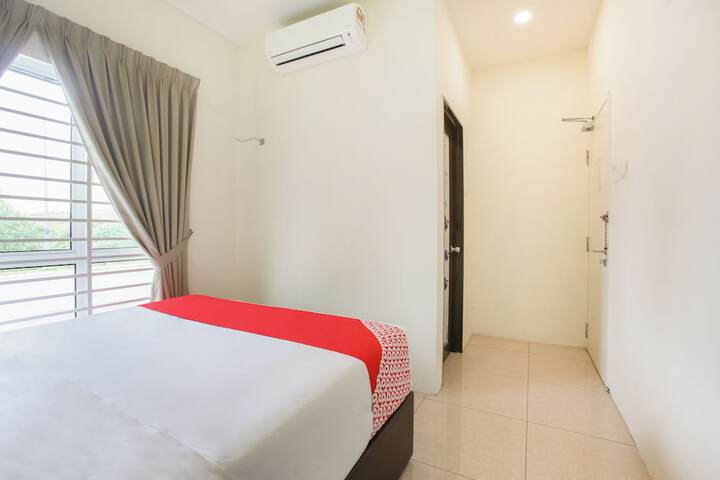 Room 9 of 24