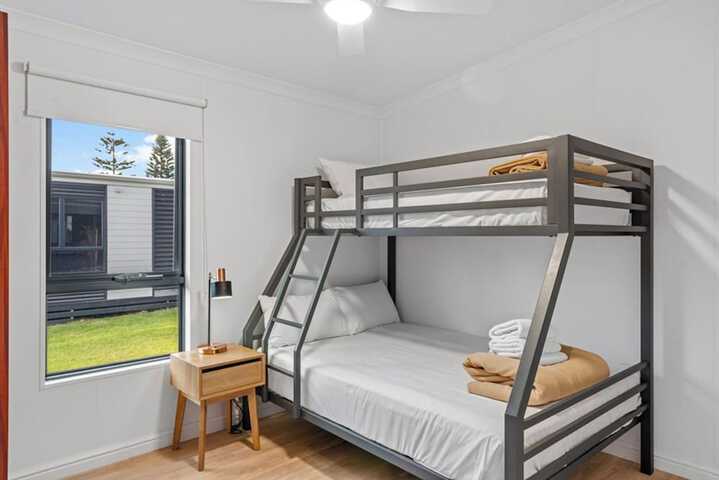Room 18 of 100