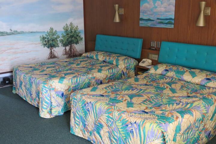 Room 14 of 40