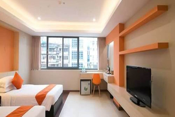 Room 5 of 31