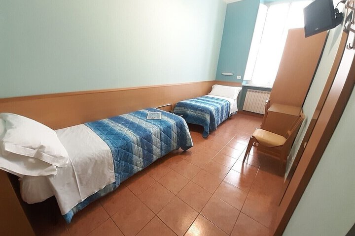 Room 5 of 45