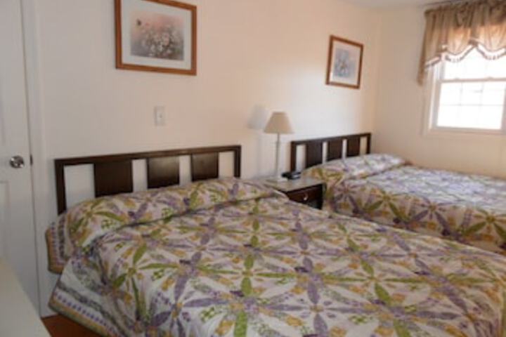Room 7 of 345
