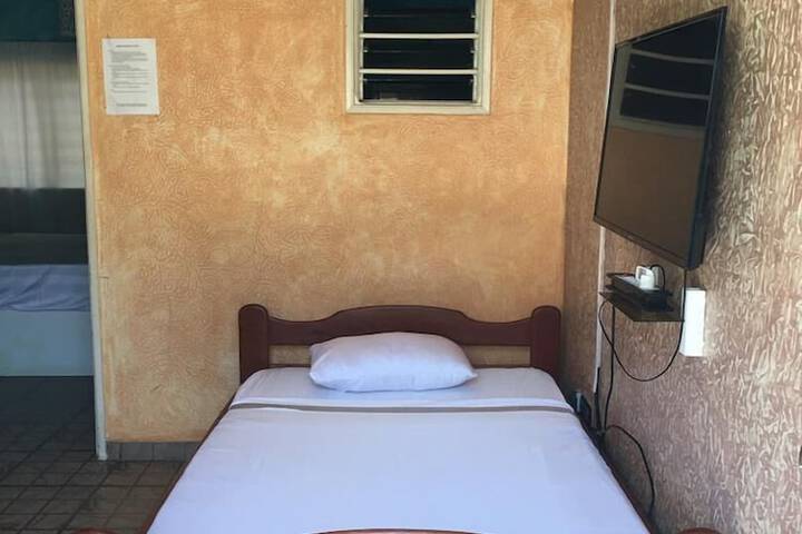Room 9 of 27