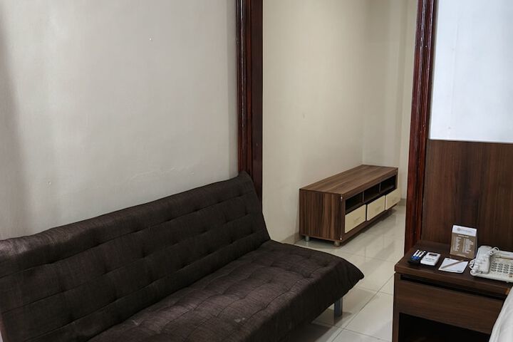 Room 14 of 61