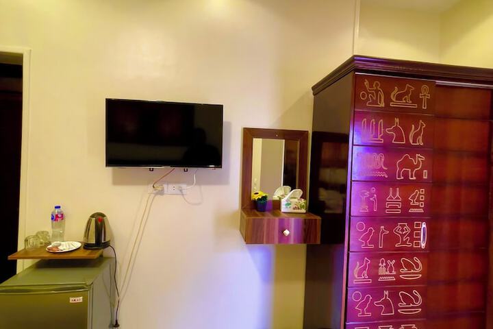 Room 51 of 84