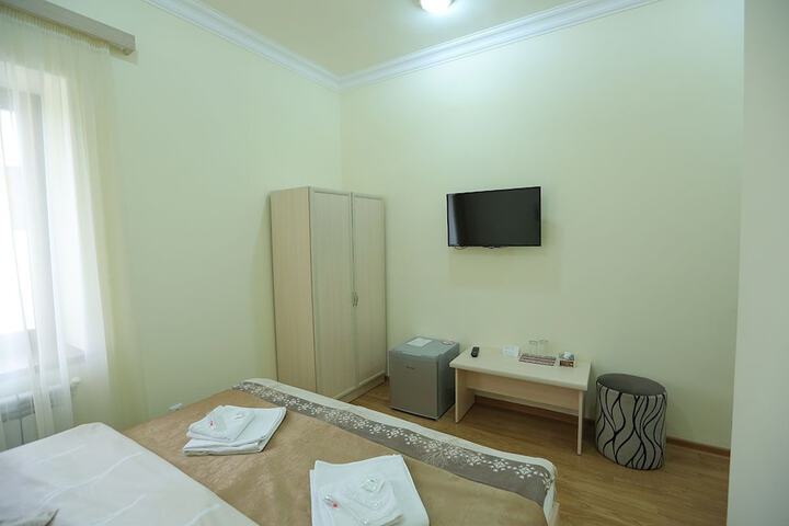 Room 7 of 40