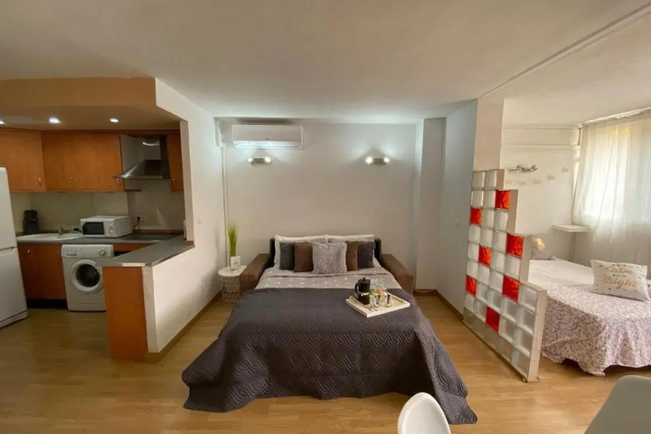 Room 2 of 11