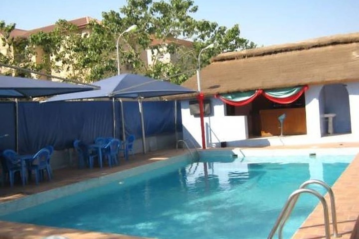 Pool 6 of 11