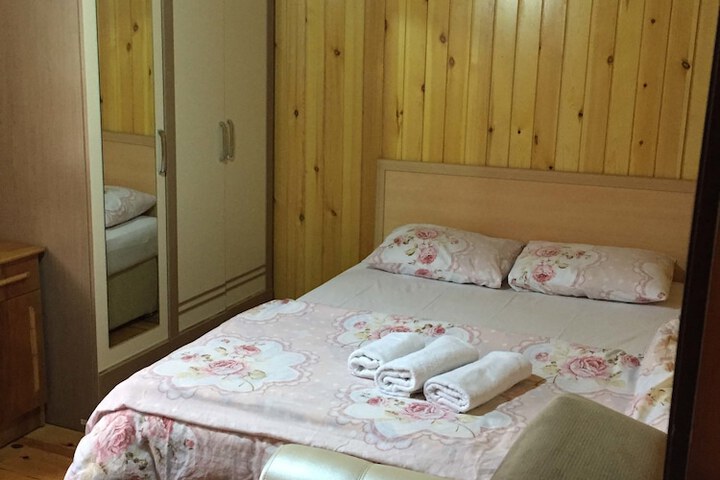 Room 11 of 17
