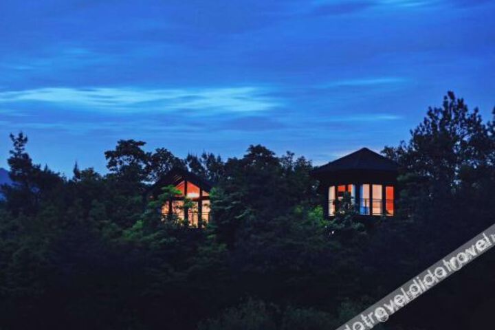 Panlong Peninsular Holiday Hotel
